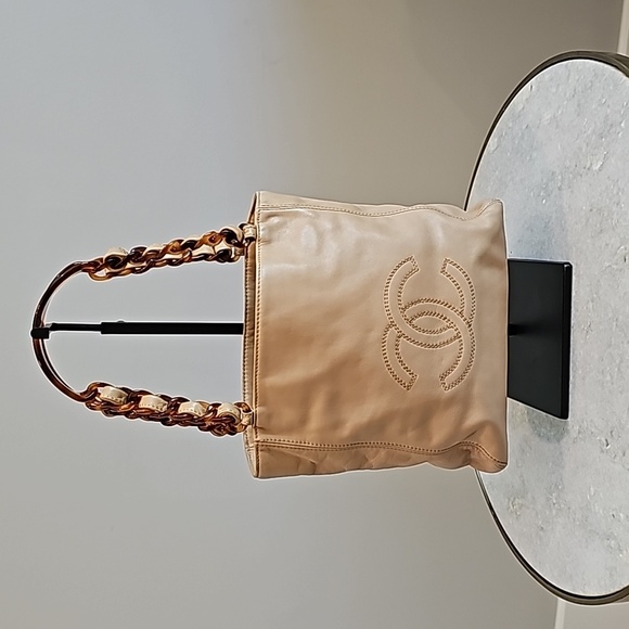 👑AUTHENTIC RARE👑 Vintage CHANEL CC Beige Lambskin Shoulder Tote - Picture 4 of 15